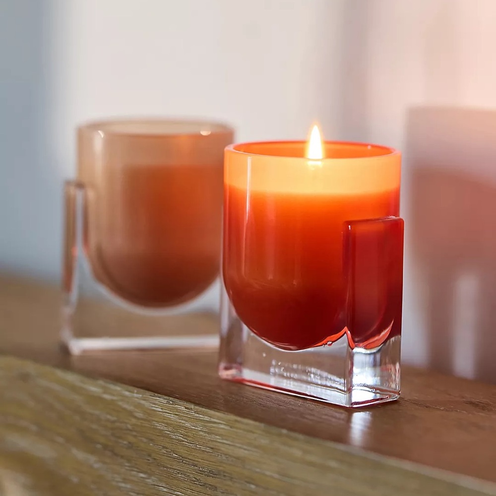 NIB ANTHROPOLOGIE Found Notes Woody Golden Amber & Pine Boxed Candle - Picture 3 of 5